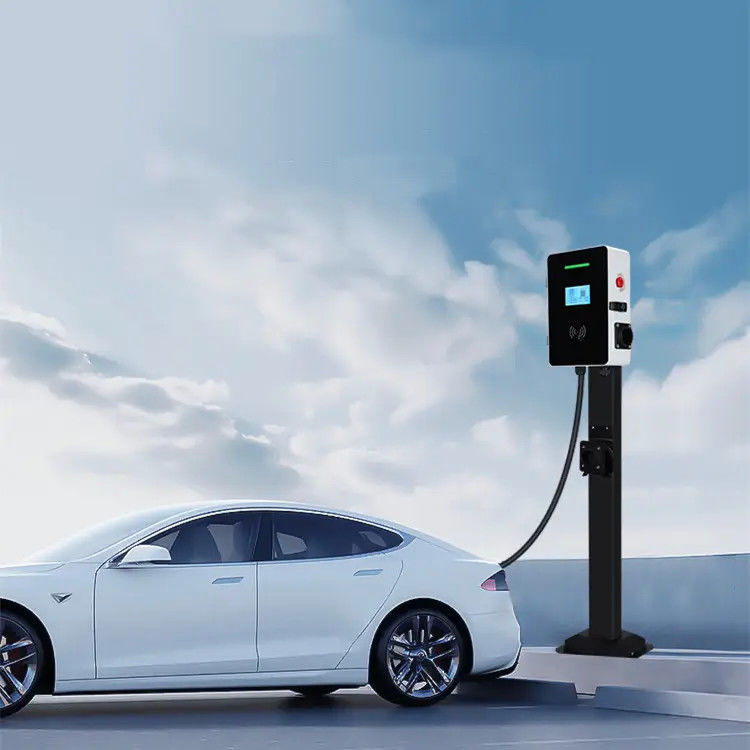 Single Gun Type2 7 Kilowatts Wall Mounted EV Charging Station Layar LCD